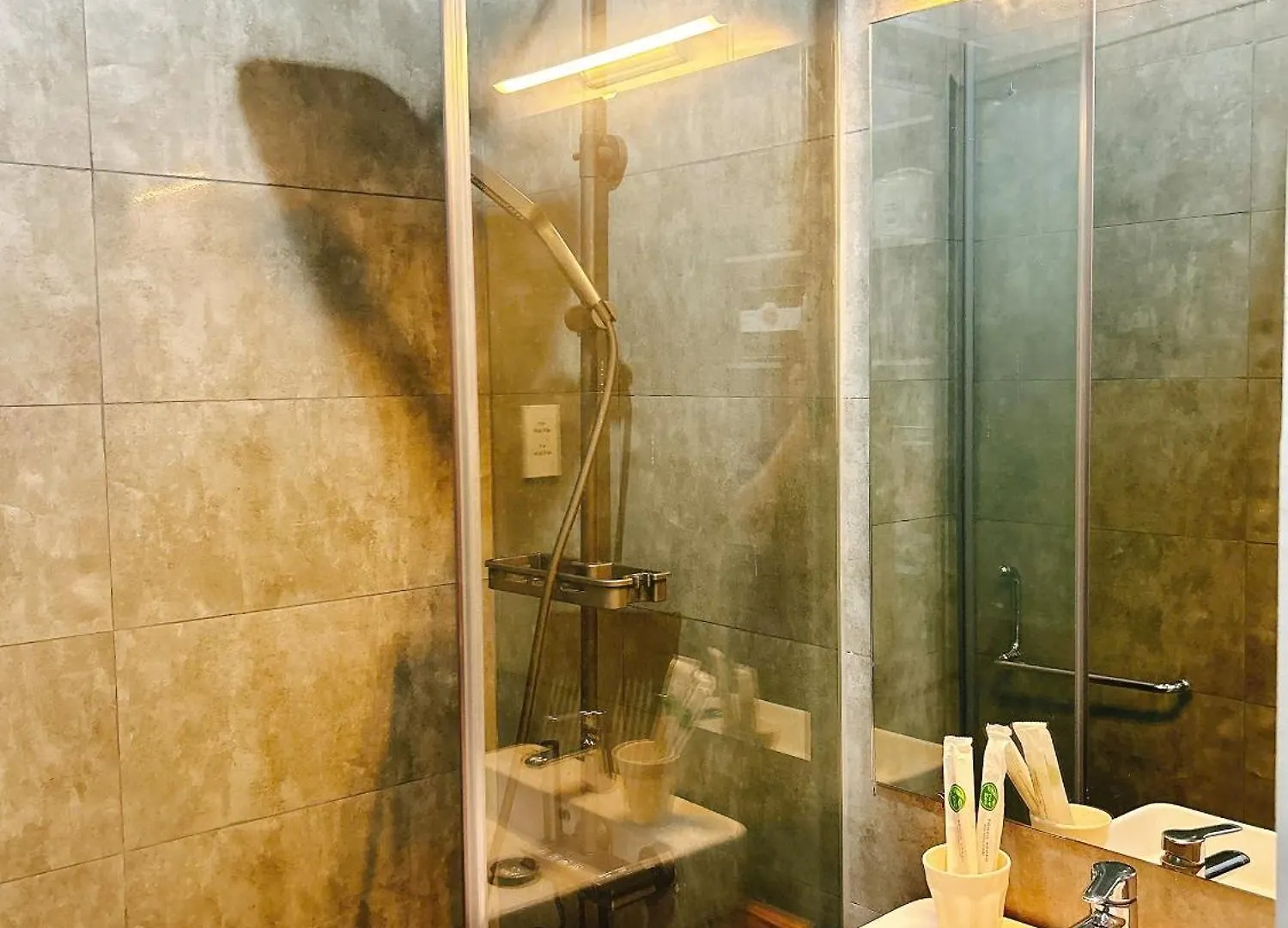 Can Ho 1 Phong Ngu Tai Phu Nhuan Ho Chi Minh City Apartment